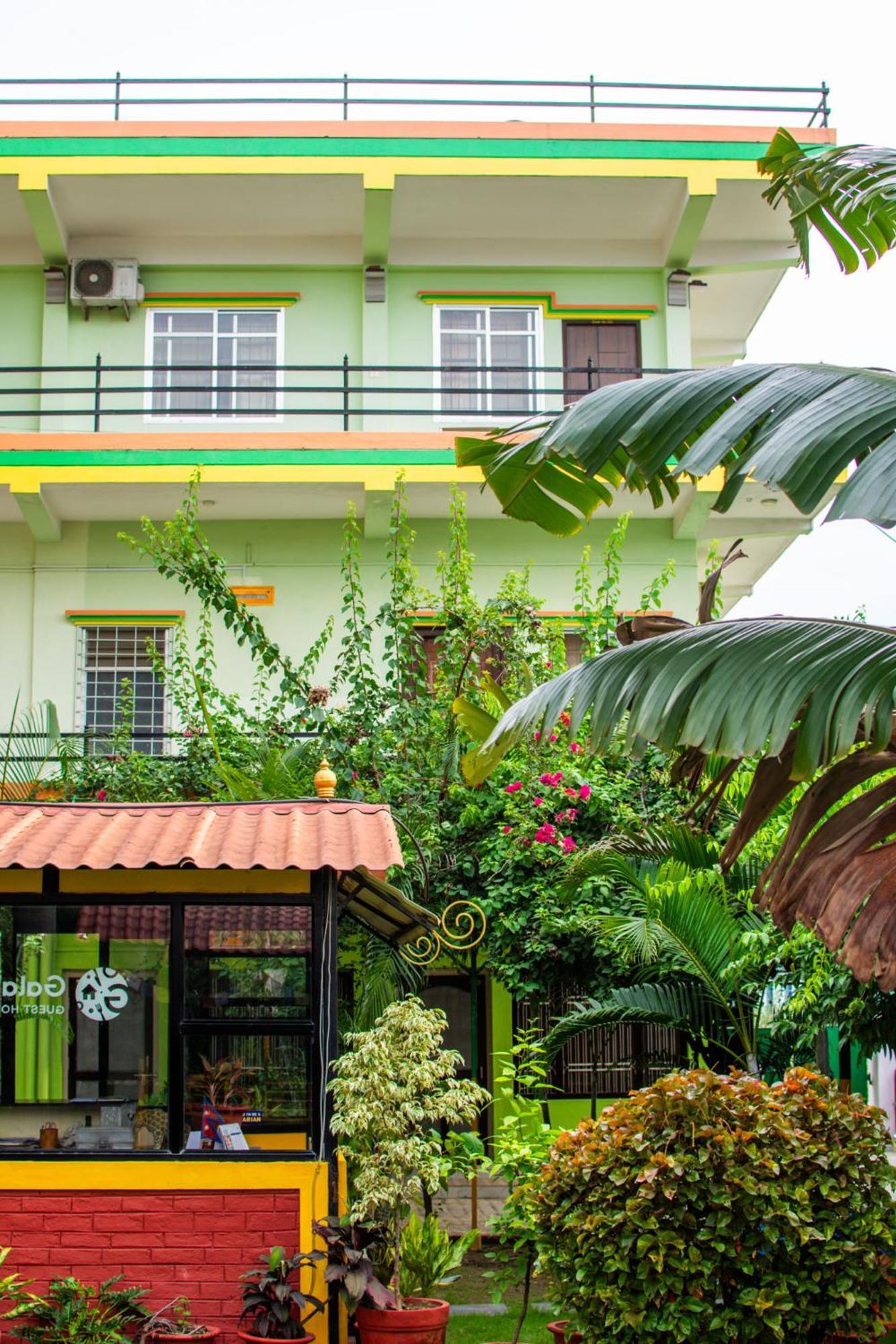Galaxy Guest House Bhairāhawā Eksteriør billede