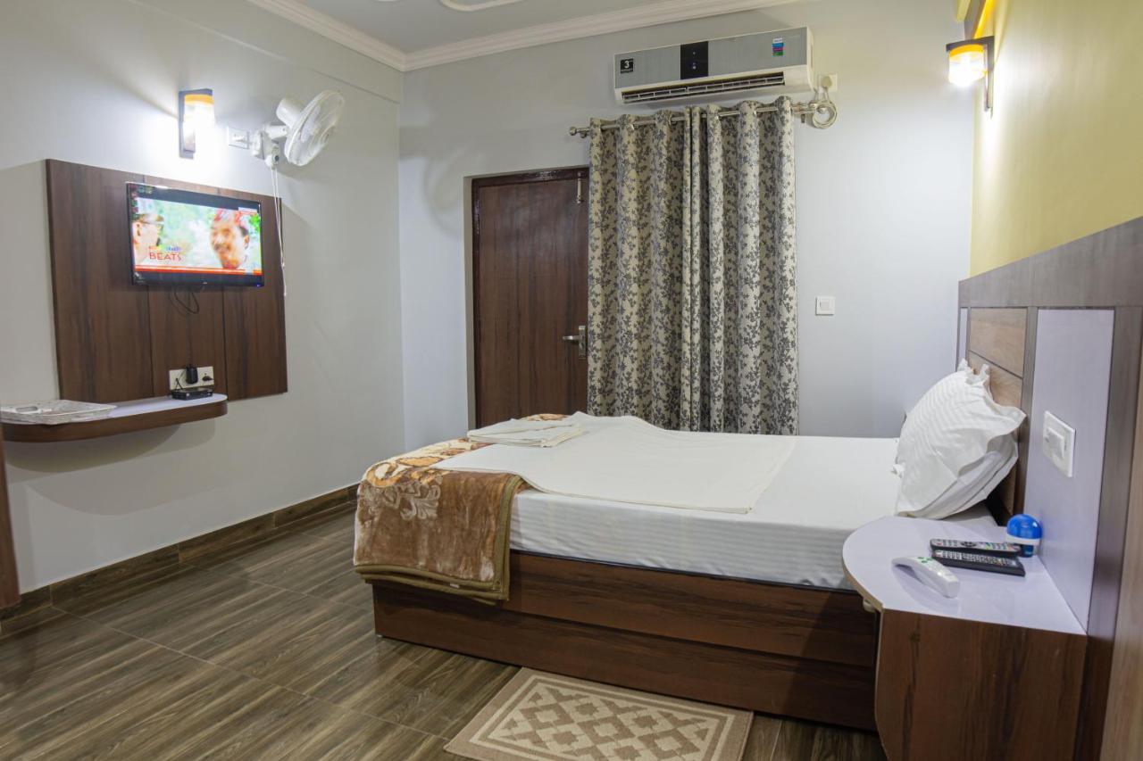 Galaxy Guest House Bhairāhawā Eksteriør billede